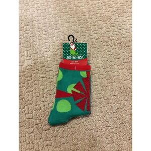 Gina Group Merry Christmas Green Red Gift Wrap Crew Socks Size 9-11 Q-XM-202/1